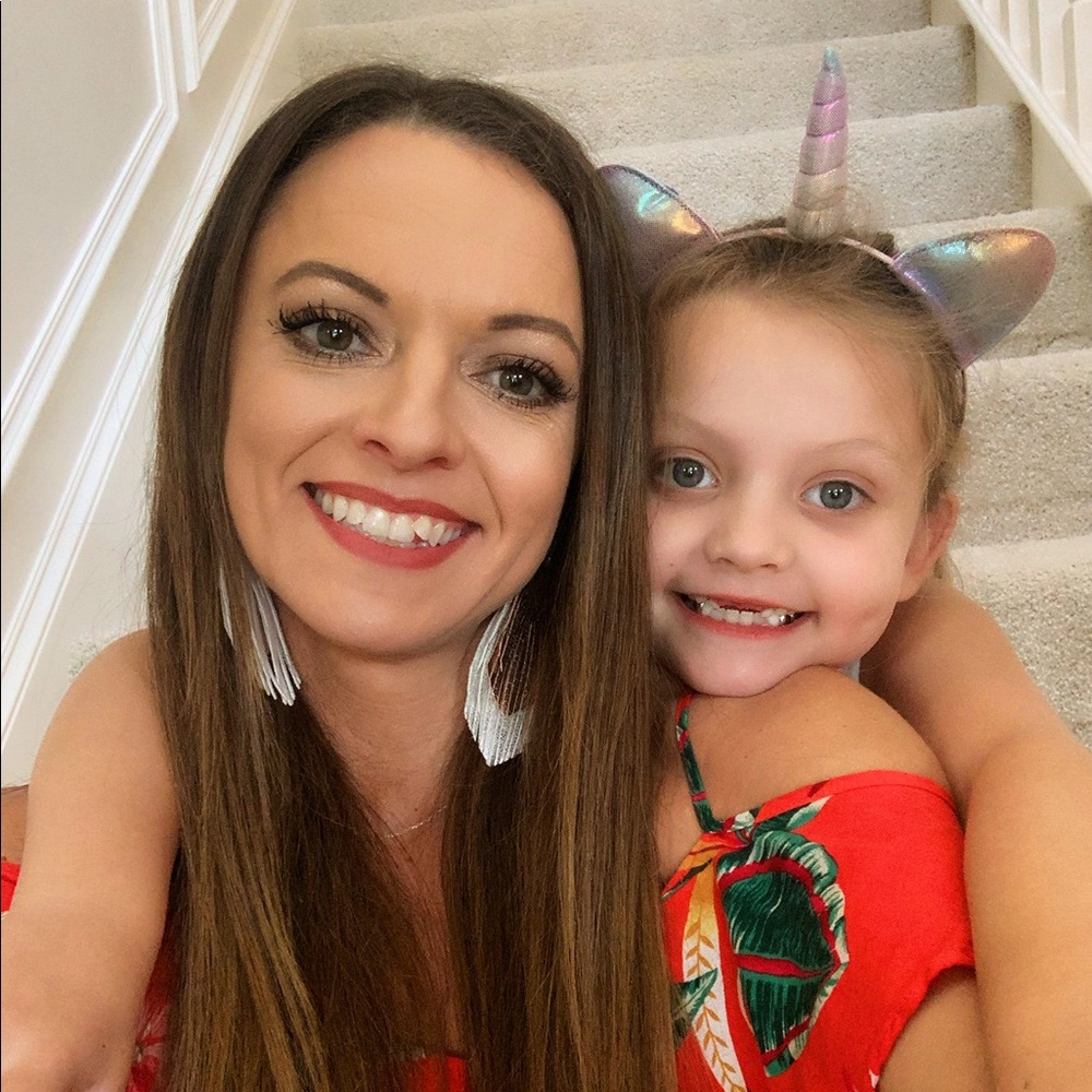 Meet your Posher, Julie